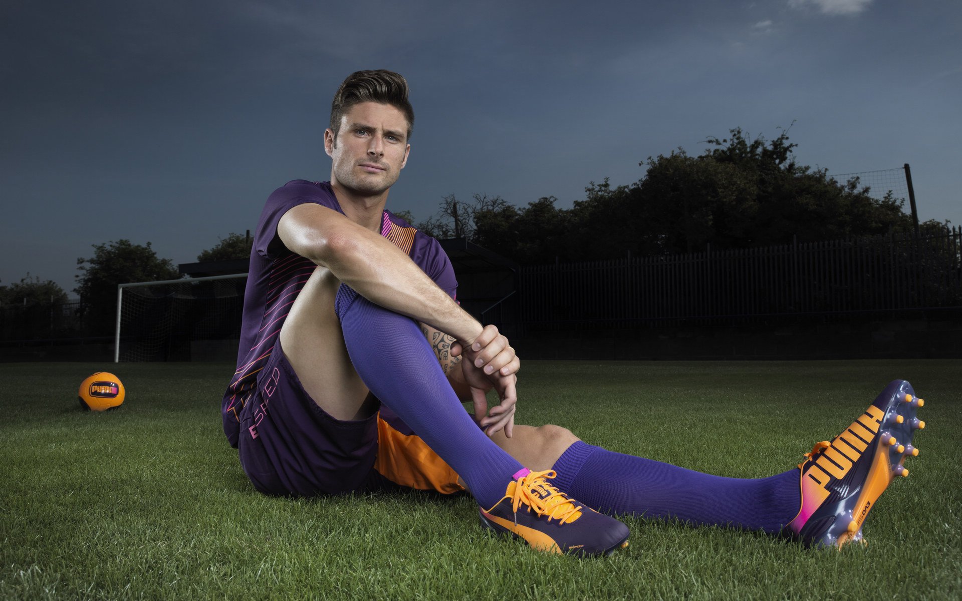 包含北京国安主帅放话:德甲季后赛必胜多特蒙德,杜兰特冷笑回应的词条